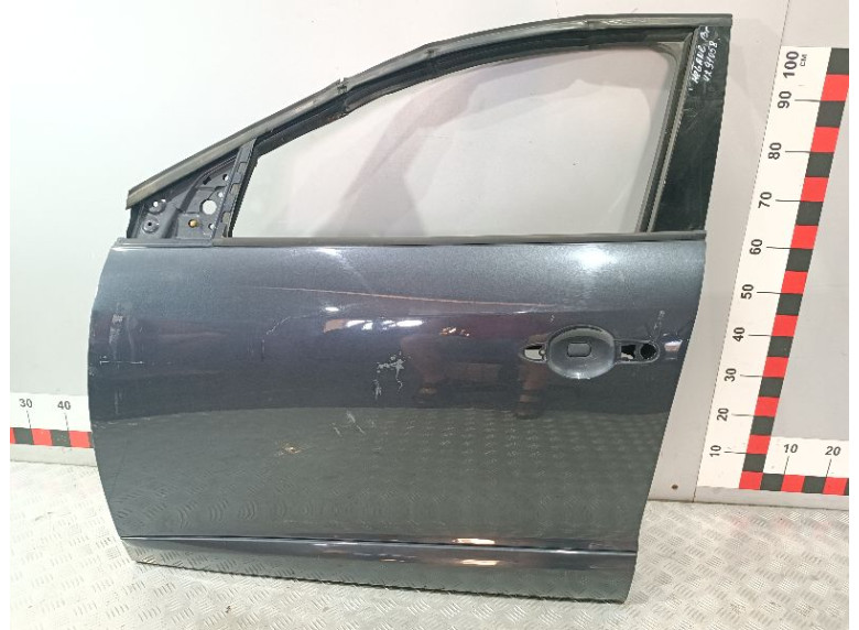 Дверь передняя левая к Renault Megane, 2013г.