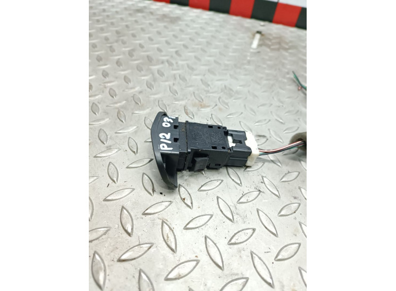 Кнопка аварийной сигнализации к Кнопка аварийной сигнализации к Nissan Primera undefined г. Primera