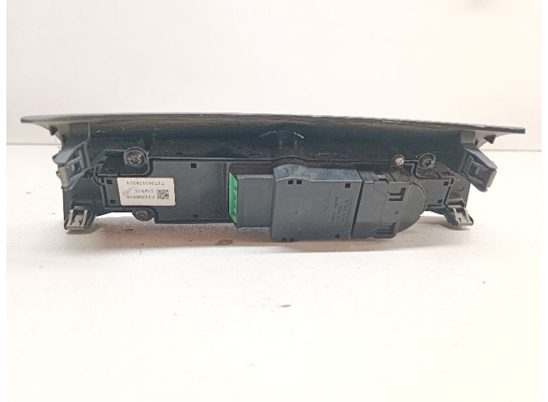 Блок управления печки/климат-контроля к Блок управления печки/климат-контроля к Volvo V90 undefined г. V90