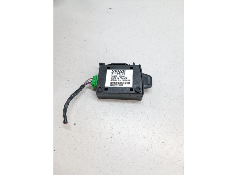 Держатель SIM-карты к Volvo V90