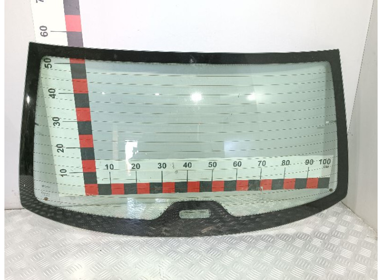 Стекло заднее к Lada Granta, 2019г.