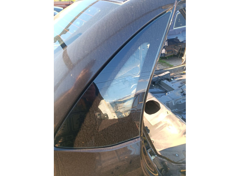 Стекло кузовное боковое правое к Lada Granta