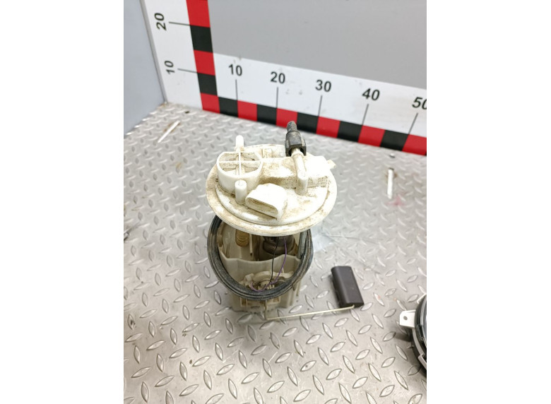 Насос топливный к Lada Granta