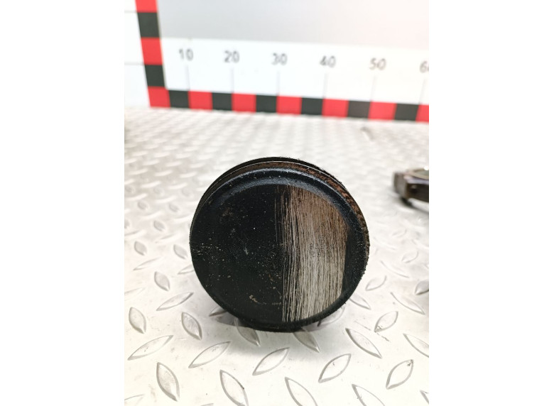 Поршень к Opel Vectra, 2005г.