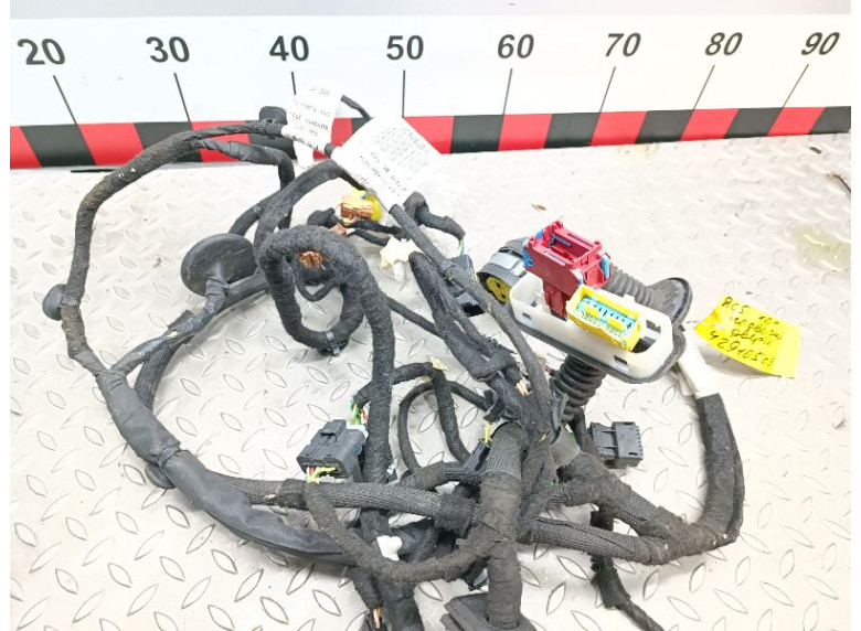 Проводка двери передней правой к Citroen C5, 2010г.