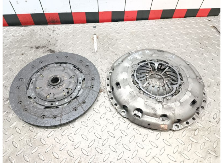 Комплект сцепления к Opel Astra, 2008г.