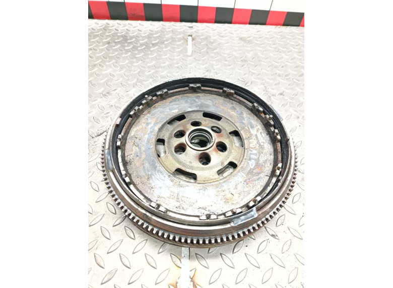 Маховик к Volkswagen Golf, 2000г.