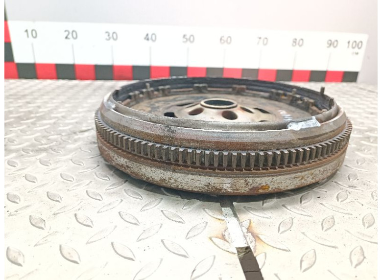 Маховик к Volkswagen Golf, 2000г.