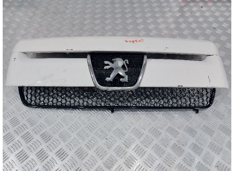 Решетка радиатора к Peugeot Expert