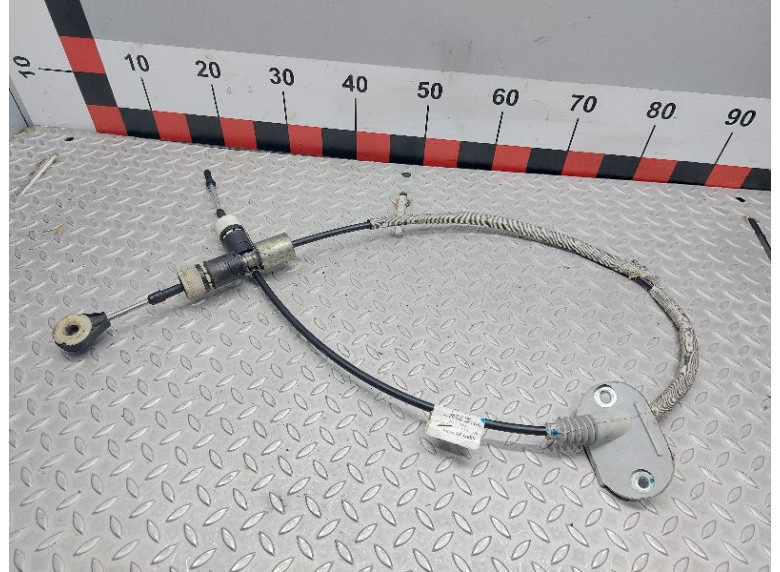 Трос кулисы КПП к Volvo V90