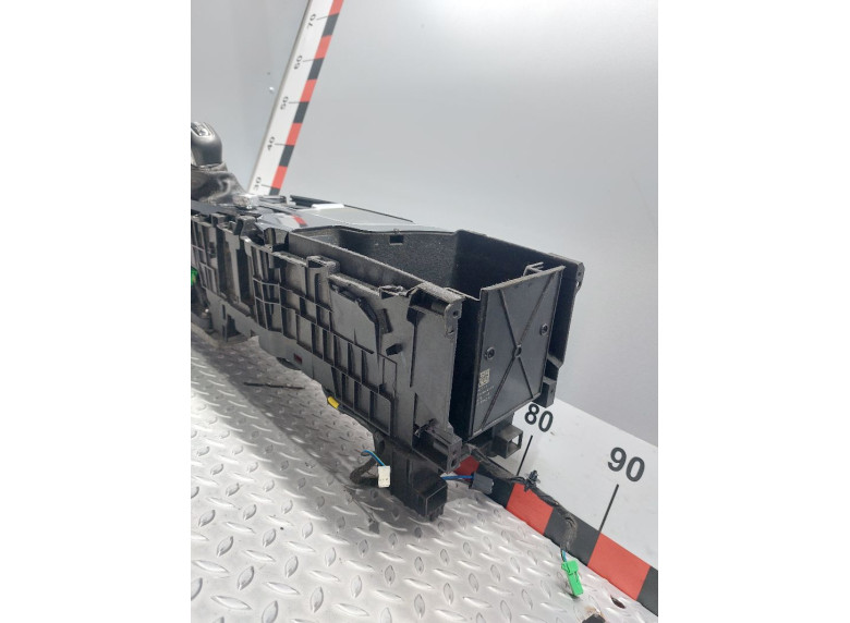 Консоль салона (кулисная часть) к Консоль салона (кулисная часть) к Volvo V90 undefined г. V90