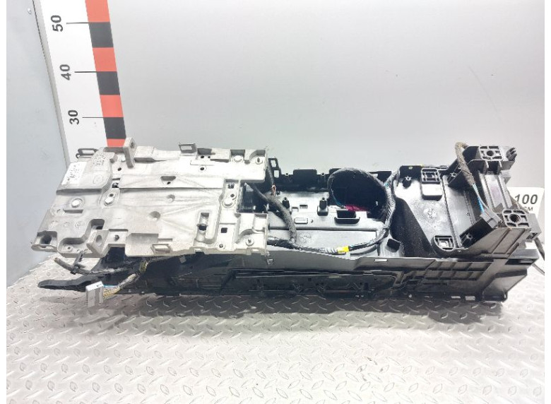 Консоль салона (кулисная часть) к Консоль салона (кулисная часть) к Volvo V90 undefined г. V90