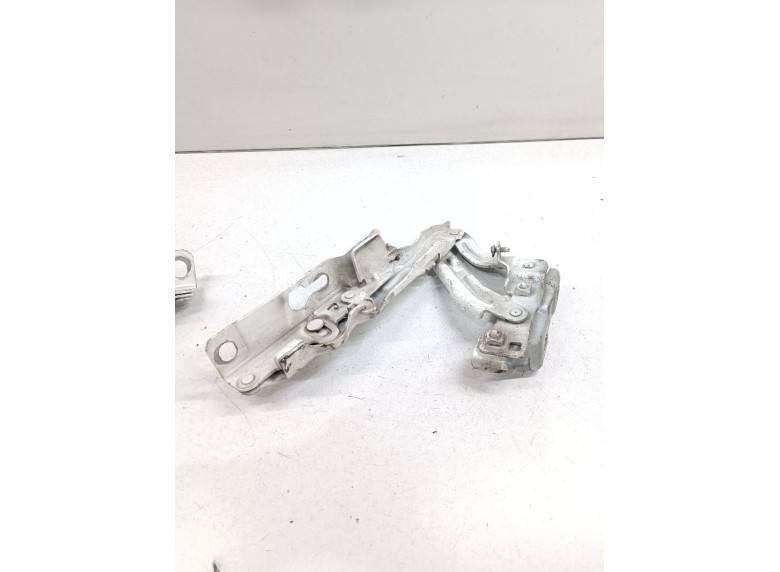 Петля капота правая к Петля капота правая к Volvo V90 undefined г. V90