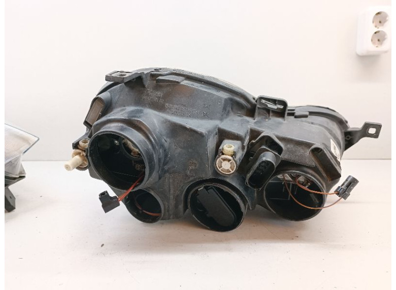 Фара левая к Volkswagen Polo, 2004г.