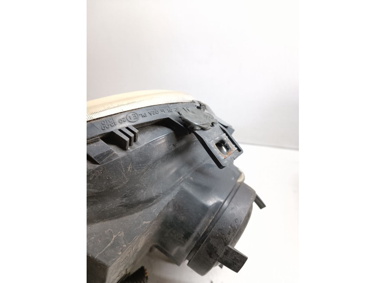 Фара правая к Volkswagen Polo, 2004г.