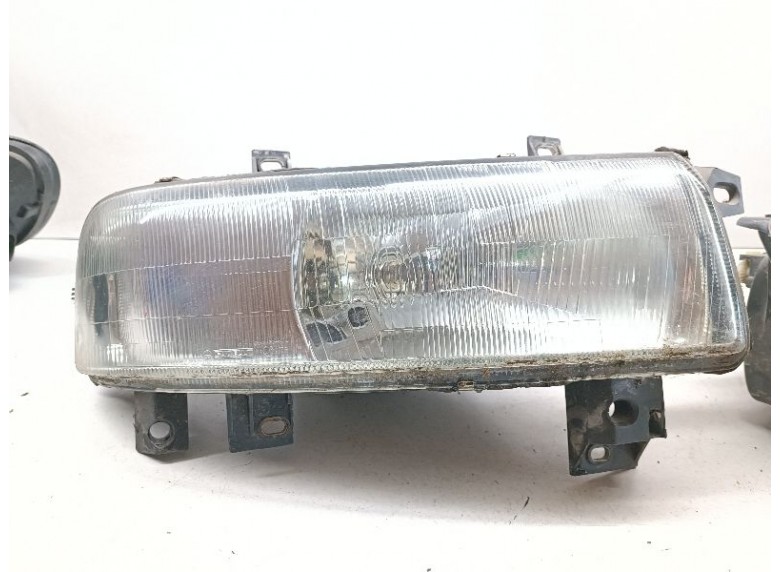 Фара правая к Renault Master