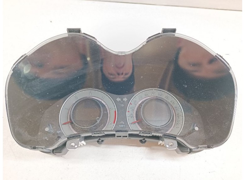 Щиток приборов (приборная панель) к Toyota Auris