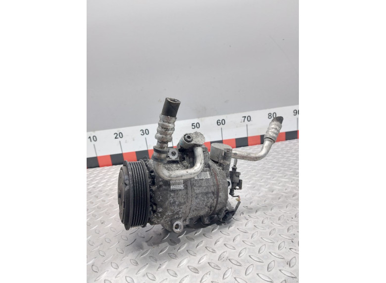 Компрессор кондиционера к Volkswagen Polo, 2004г.
