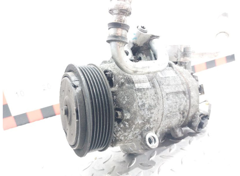 Компрессор кондиционера к Volkswagen Polo, 2004г.