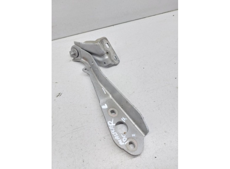 Петля капота левая к Renault Master