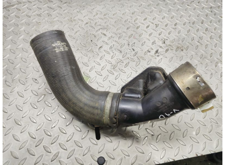 Патрубок интеркулера к Volvo V90