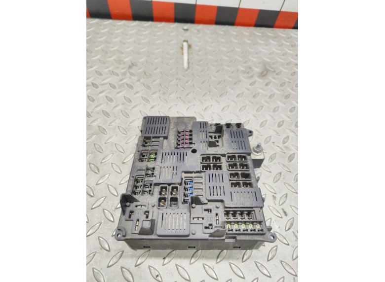 Блок предохранителей к Volvo V90, 2017г.