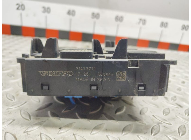 Блок предохранителей к Volvo V90, 2017г.