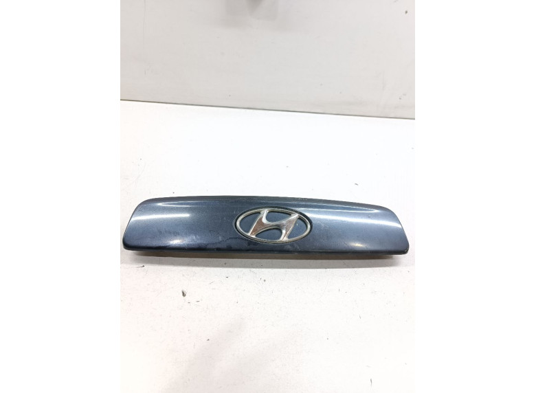 Накладка подсветки номера к Hyundai Getz, 2003г.