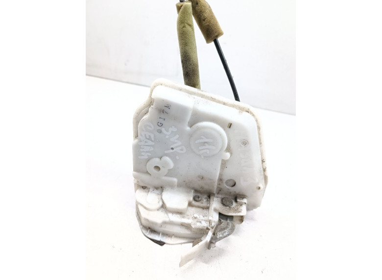 Замок двери задней правой к Mazda 3, 2011г.