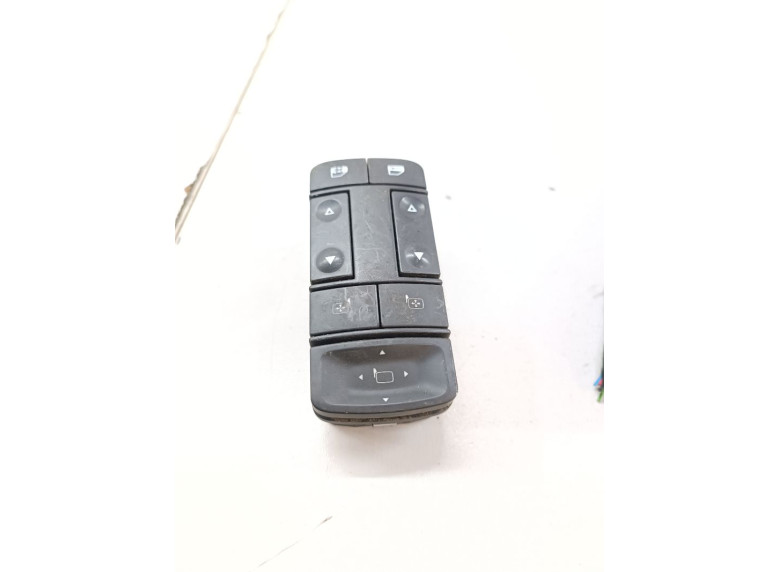Блок управления стеклоподъемниками к Opel Vectra, 2004г.