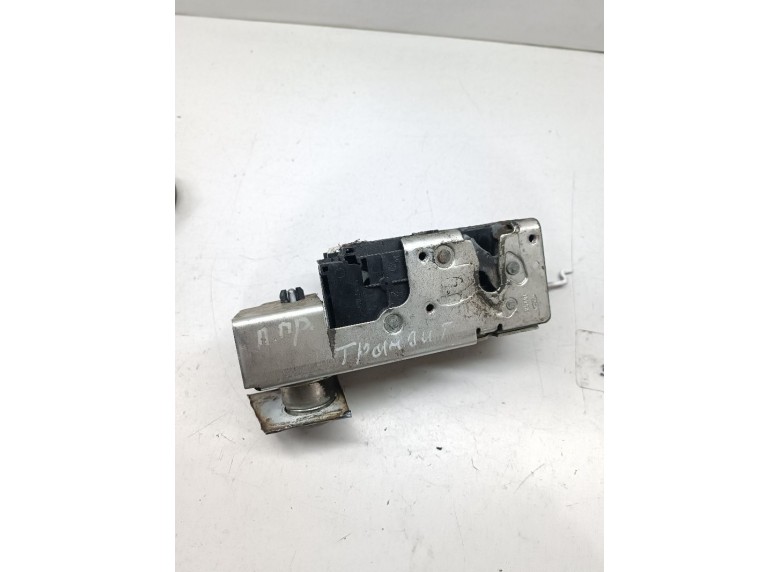 Замок двери передней правой к Ford Transit