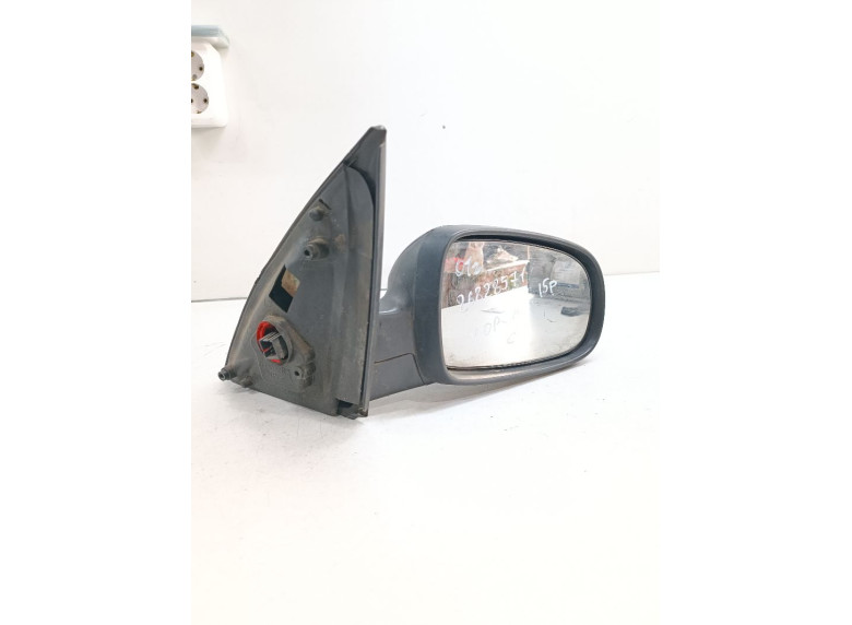 Зеркало наружное правое к Opel Corsa, 2000г.