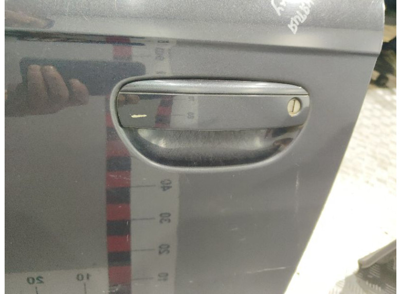 Ручка наружная передняя левая к Audi A6, 2009г.