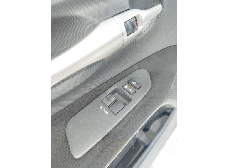 Блок управления стеклоподъемниками к Toyota Auris, 2011г.