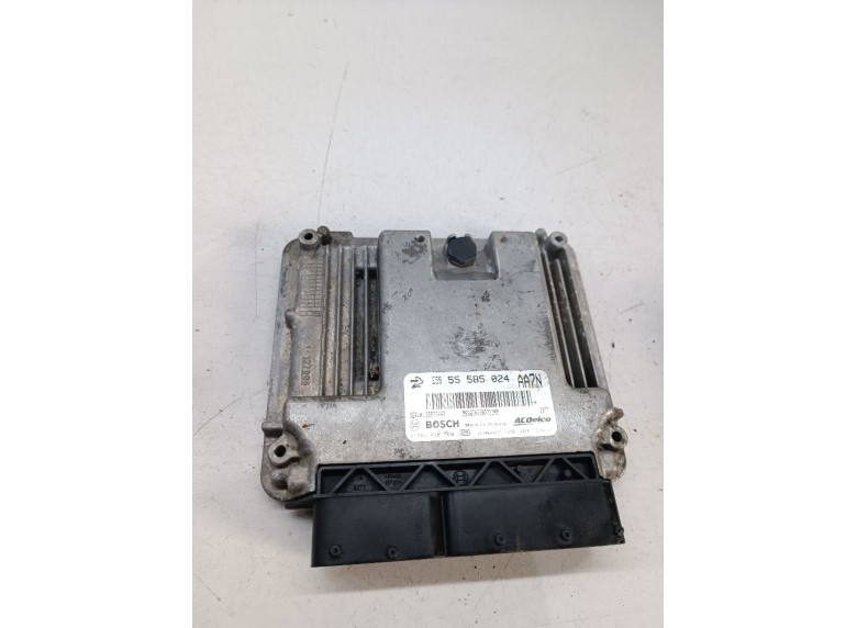 Блок управления двигателем к Opel Zafira, 2011г.