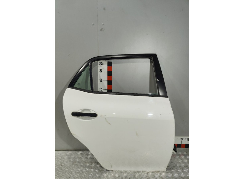 Замок двери задней правой к Toyota Auris, 2011г.