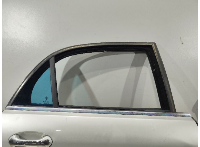 Стекло двери задней правой к Lancia Thesis