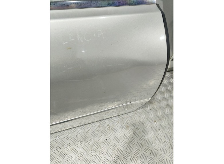 Дверь задняя правая к Дверь задняя правая к Lancia Thesis undefined г. Thesis