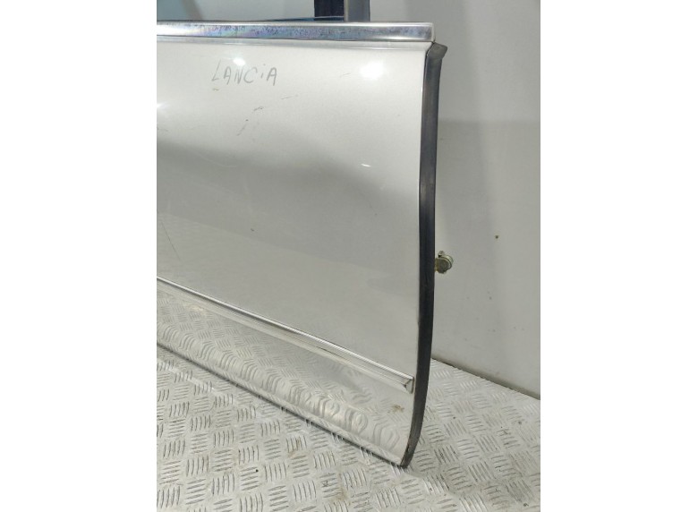 Дверь задняя правая к Дверь задняя правая к Lancia Thesis undefined г. Thesis