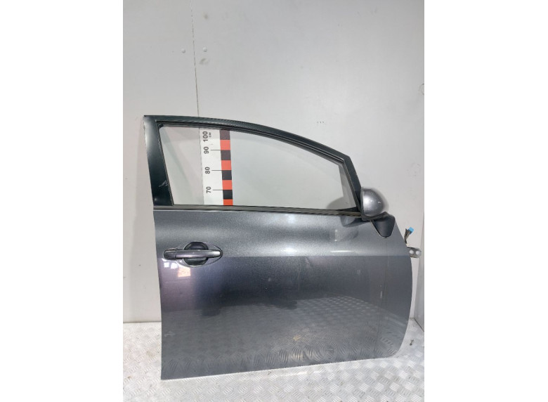 Стеклоподъемник электрический передний правый к Toyota Auris, 2007г.