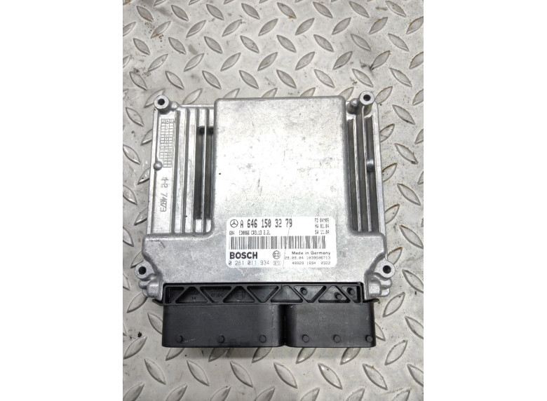 Блок управления двигателем к Mercedes C W203, 2004г.