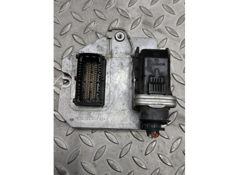 Блок управления двигателем к Opel Astra, 2005г.