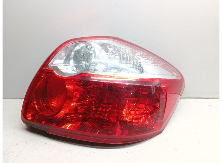 Фонарь задний правый к Toyota Auris, 2011г.