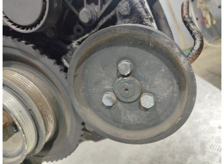 Насос гидроусилителя руля к BMW 5 E39, 1997г.