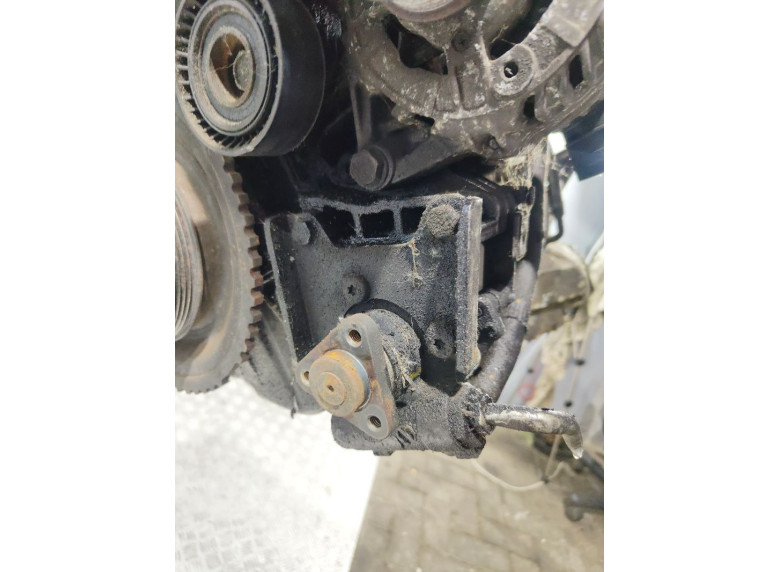 Насос гидроусилителя руля к BMW 5 E39, 1996г.