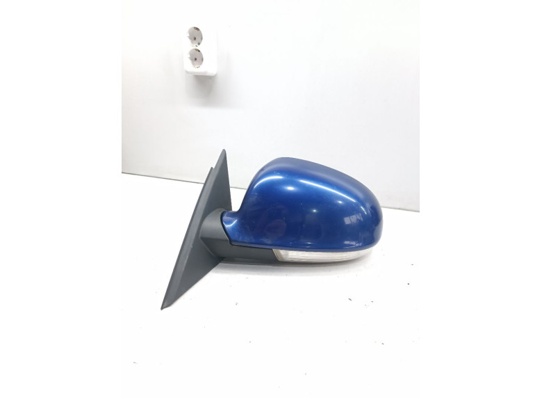 Зеркало наружное левое к Volkswagen Passat, 2004г.