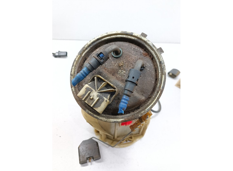 Насос топливный к Opel Corsa, 1998г.