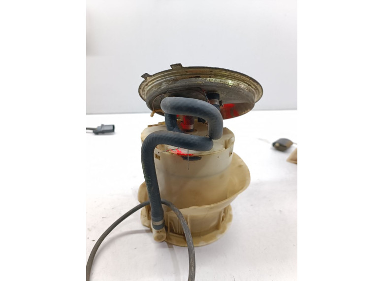 Насос топливный к Opel Corsa, 1998г.