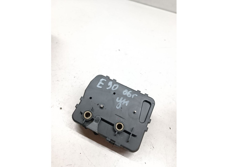 Замок стекла двери багажника к BMW 3 E90/E91/E92/E93, 2006г.