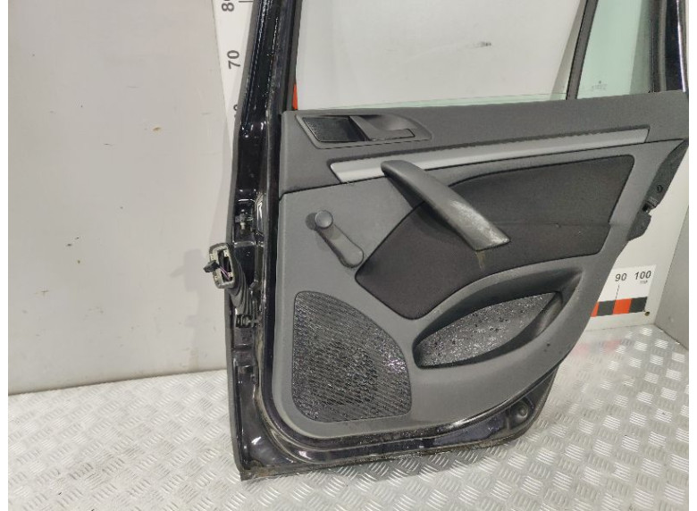 Дверь задняя правая к Дверь задняя правая к Skoda Octavia undefined г. Octavia